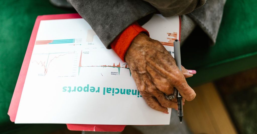 כמה עולה ביטוח סיעודי פרטי ואיך לבחור נכון